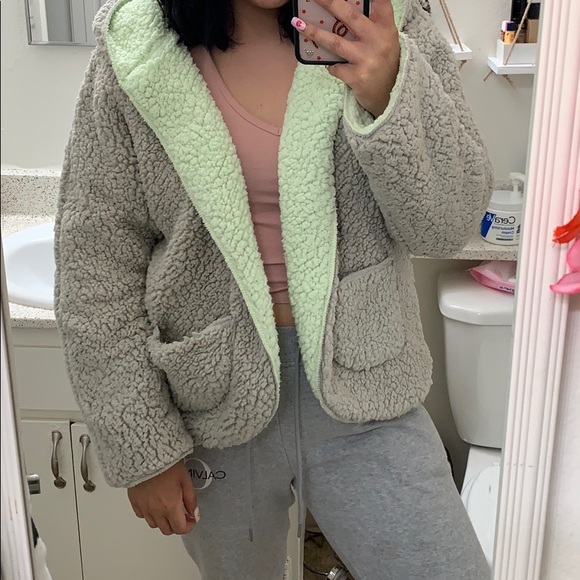 Reversible teddy jacket - Picture 3 of 6